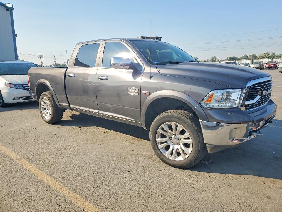 63249556 :رقم المزاد ، 1C6RR7WT9HS758935 vin ، 2017 Ram 1500 مزاد بيع