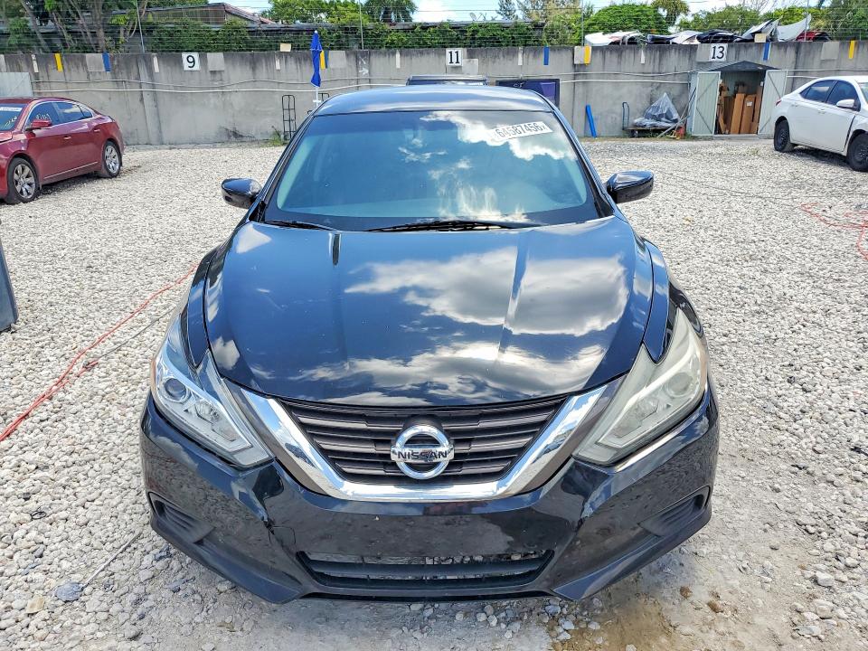 2017 Nissan Altima მანქანა იყიდება აუქციონზე, vin: 1N4AL3AP8HC243533, აუქციონის ნომერი: 64587456