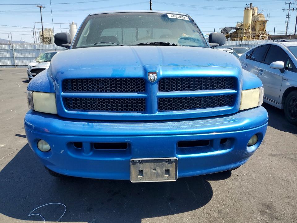 2001 Dodge Ram 1500 მანქანა იყიდება აუქციონზე, vin: 3B7HC13Y41G759930, აუქციონის ნომერი: 64608966