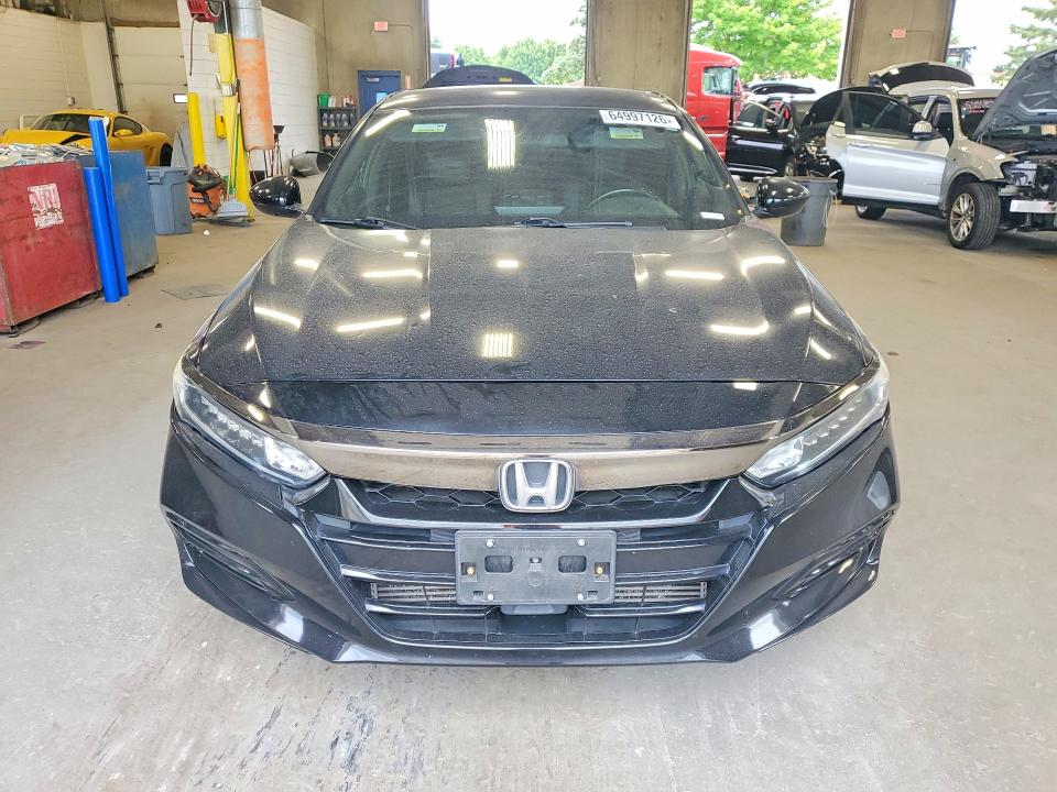 2018 Honda Accord მანქანა იყიდება აუქციონზე, vin: 1HGCV1F32JA148993, აუქციონის ნომერი: 64997126