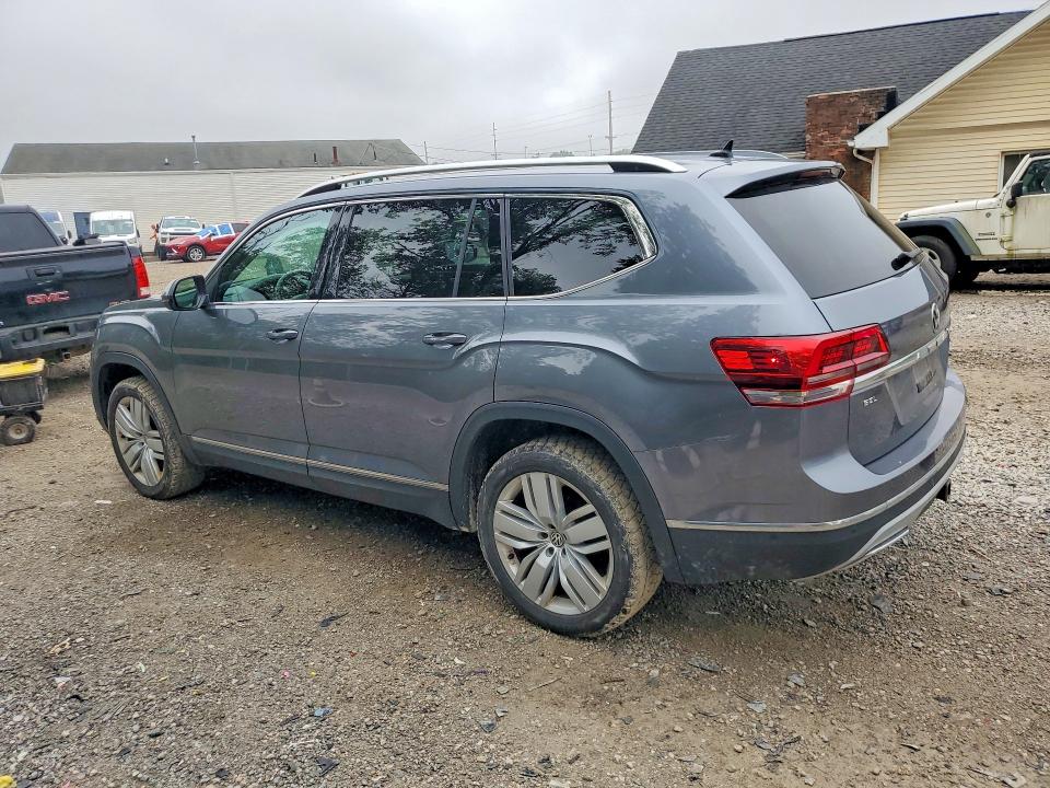 65018116 :رقم المزاد ، 1V2NR2CA8JC573688 vin ، 2018 Volkswagen Atlas مزاد بيع