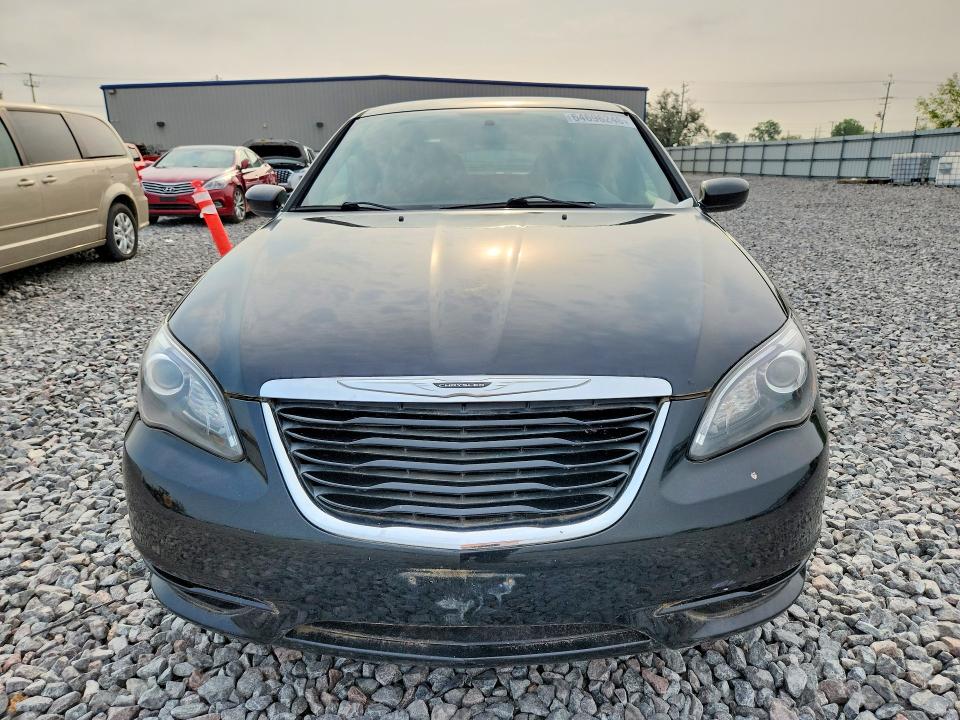 64696246 :رقم المزاد ، 1C3CCBBB9DN674434 vin ، 2013 Chrysler 200 مزاد بيع