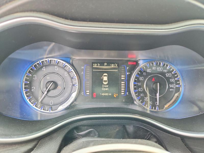 Продажа на аукционе авто 2015 Chrysler 200, vin: 1C3CCCAB8FN637692, номер лота: 66021256