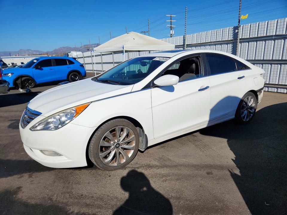 67143536 :رقم المزاد ، 5NPEC4AC3CH377135 vin ، 2012 Hyundai Sonata مزاد بيع