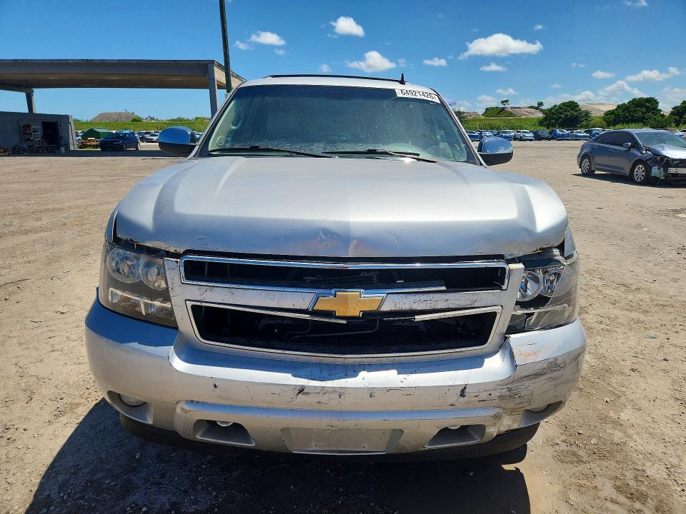 Продажа на аукционе авто 2013 Chevrolet Suburban, vin: 1GNSKKE78DR233654, номер лота: 64921426