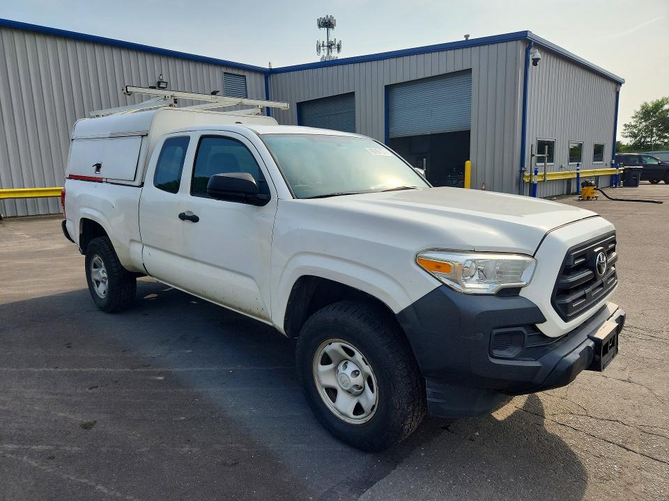 Продажа на аукционе авто 2016 Toyota Tacoma, vin: 5TFRX5GNXGX064534, номер лота: 57878846