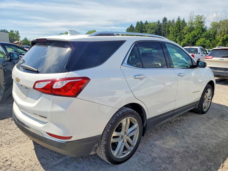 Продажа на аукционе авто 2018 Chevrolet Equinox, vin: 2GNAXVEVXJ6124150, номер лота: 66428496