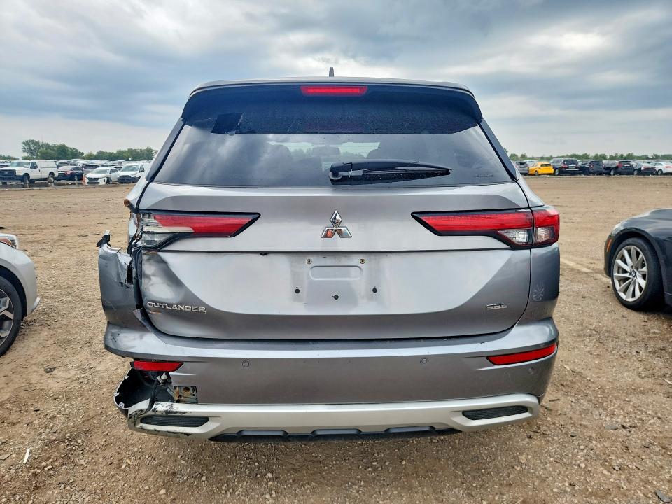 63854106 :رقم المزاد ، JA4J4VA84NZ007430 vin ، 2022 Mitsubishi Outlander مزاد بيع