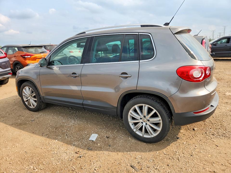 63240036 :رقم المزاد ، WVGBV7AX7AW538137 vin ، 2010 Volkswagen Tiguan مزاد بيع