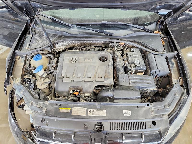 2013 Volkswagen Passat მანქანა იყიდება აუქციონზე, vin: 1VWBN7A36DC102397, აუქციონის ნომერი: 65636666