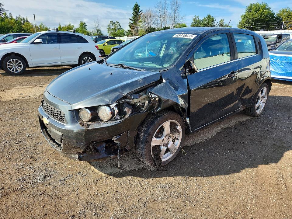 65415926 :رقم المزاد ، 1G1JC6SH2F4192534 vin ، 2015 Chevrolet Sonic مزاد بيع