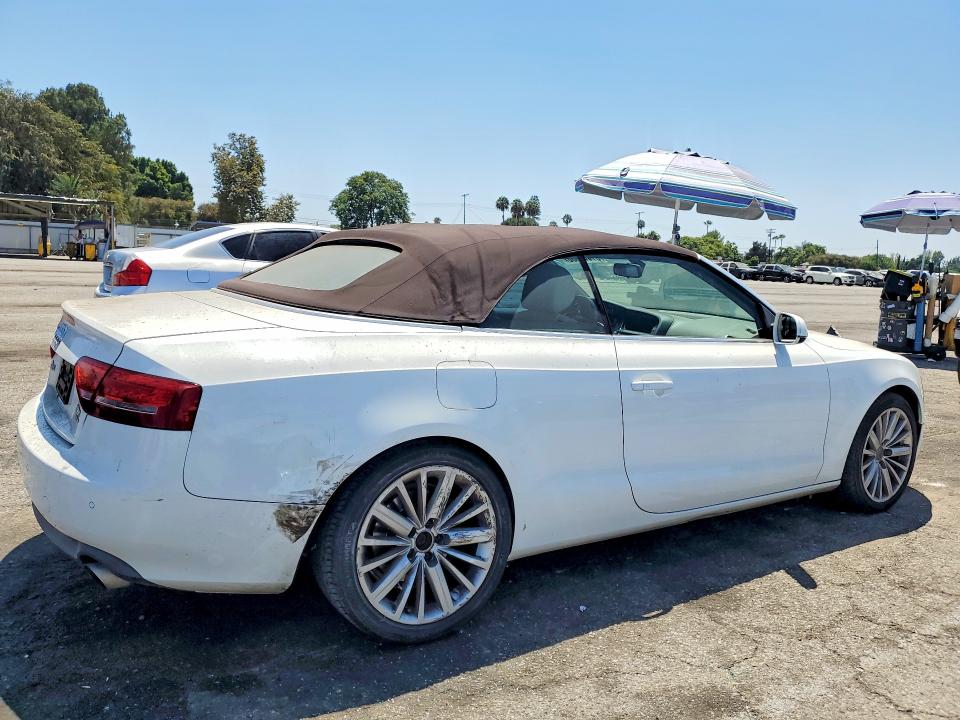 2010 Audi A5 მანქანა იყიდება აუქციონზე, vin: WAULFAFH1AN019883, აუქციონის ნომერი: 61446966