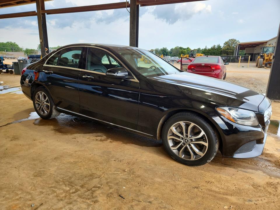 Продаж на аукціоні авто 2018 Mercedes-benz C, vin: 55SWF4KB5JU270681, номер лоту: 64500756