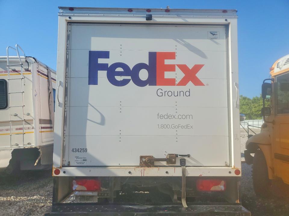 63764406 :رقم المزاد ، WDAPF4CD1KN027560 vin ، 2019 Mercedes-benz Sprinter مزاد بيع