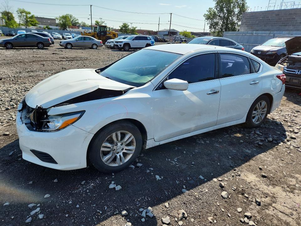 Продажа на аукционе авто 2018 Nissan Altima, vin: 1N4AL3AP3JC281323, номер лота: 64369246