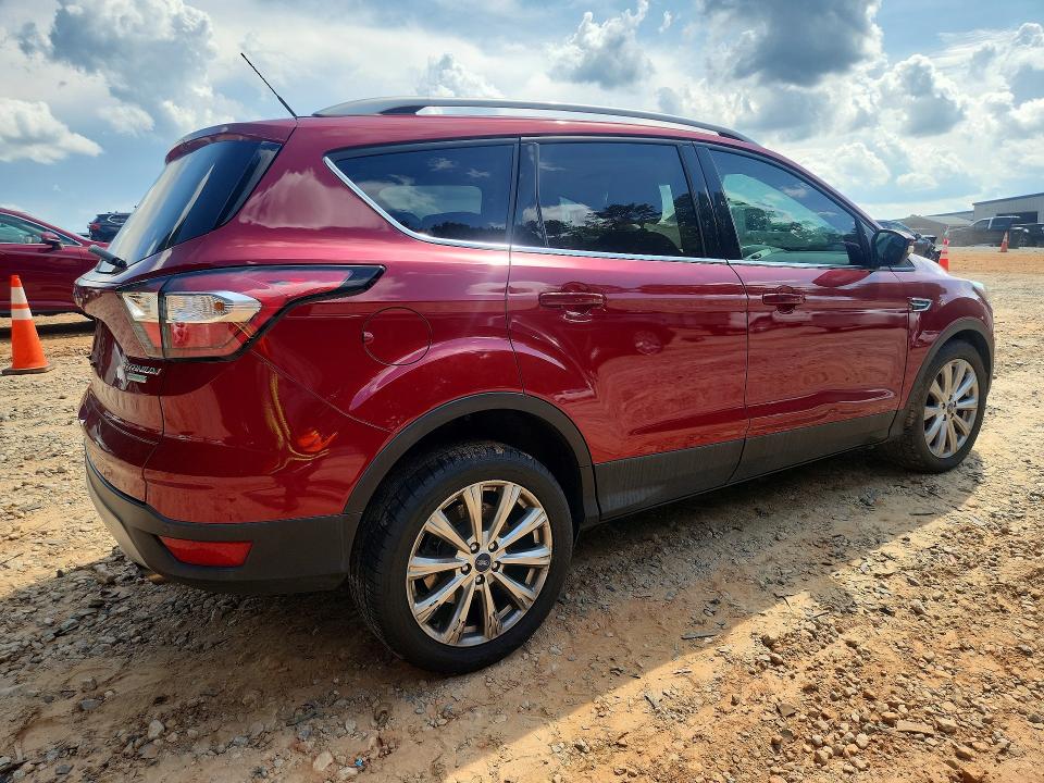 Продаж на аукціоні авто 2017 Ford Escape, vin: 1FMCU0JDXHUD48648, номер лоту: 64463246