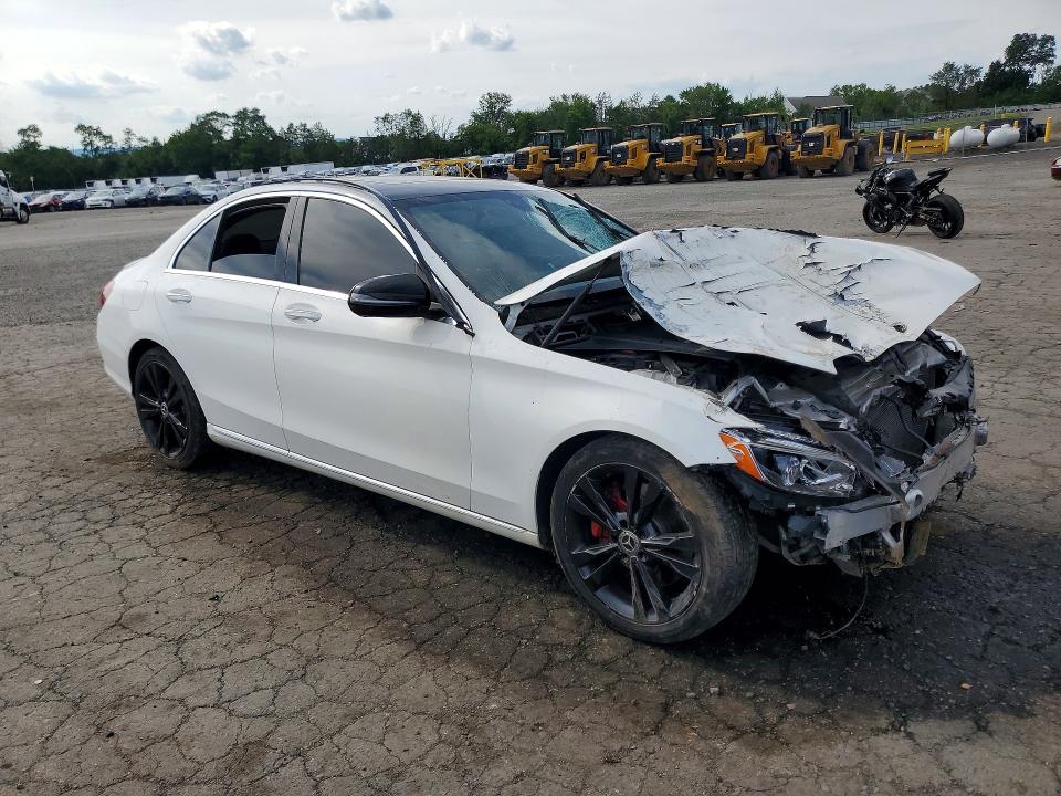 65593076 :رقم المزاد ، 55SWF4KB6JU271578 vin ، 2018 Mercedes-benz C مزاد بيع