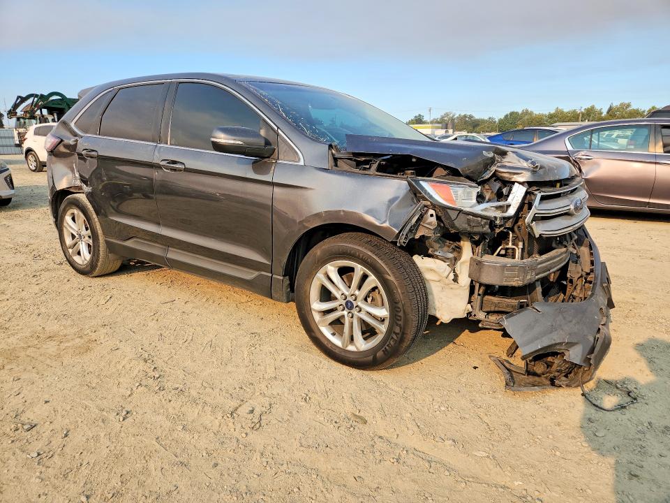 63428996 :رقم المزاد ، 2FMTK3J86FBB85915 vin ، 2015 Ford Edge مزاد بيع