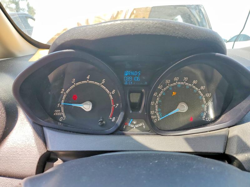 64210156 :رقم المزاد ، 3FADP4AJ5FM204008 vin ، 2015 Ford Fiesta مزاد بيع