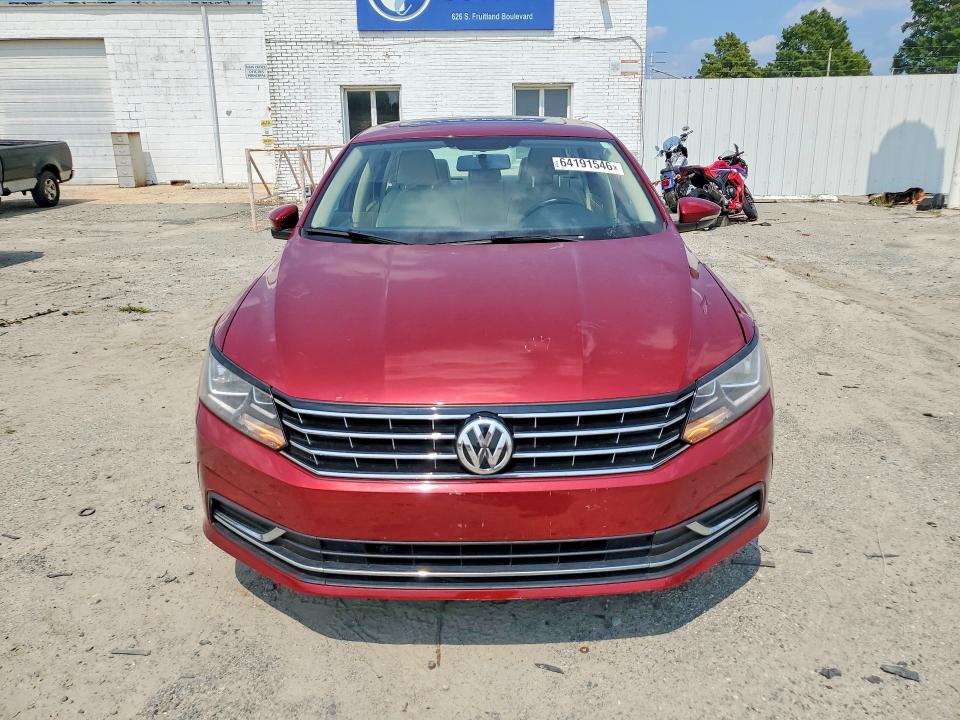 Продаж на аукціоні авто 2018 Volkswagen Passat, vin: 1VWBA7A3XJC019448, номер лоту: 64191546