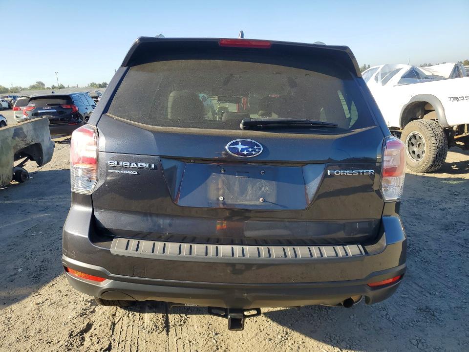 63366326 :رقم المزاد ، JF2SJAGCXJH526670 vin ، 2018 Subaru Forester مزاد بيع