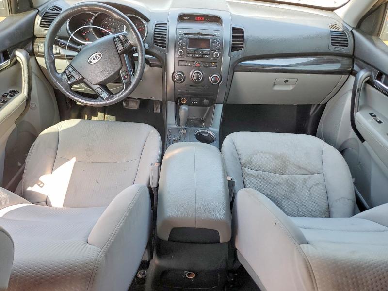 63801806 :رقم المزاد ، 5XYKT3A17BG034815 vin ، 2011 Kia Sorento مزاد بيع