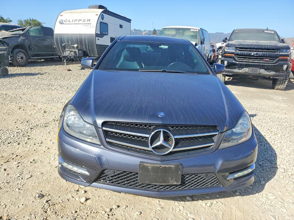 2014 Mercedes-benz C მანქანა იყიდება აუქციონზე, vin: WDDGJ4HB3EG274418, აუქციონის ნომერი: 61643936
