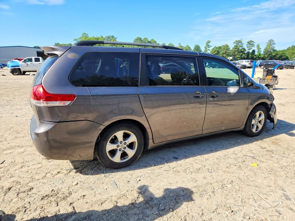 Aukcja sprzedaży 2013 Toyota Sienna, vin: 5TDKK3DC2DS372161, numer aukcji: 64376486