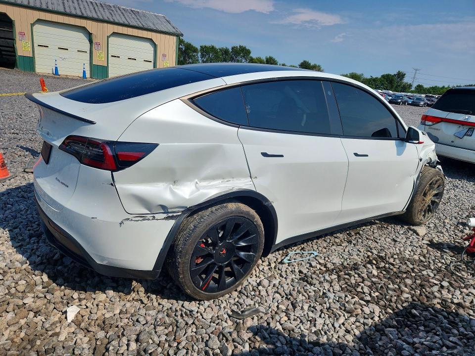 2023 Tesla Model Y მანქანა იყიდება აუქციონზე, vin: 7SAYGDEEXPA028300, აუქციონის ნომერი: 63917766