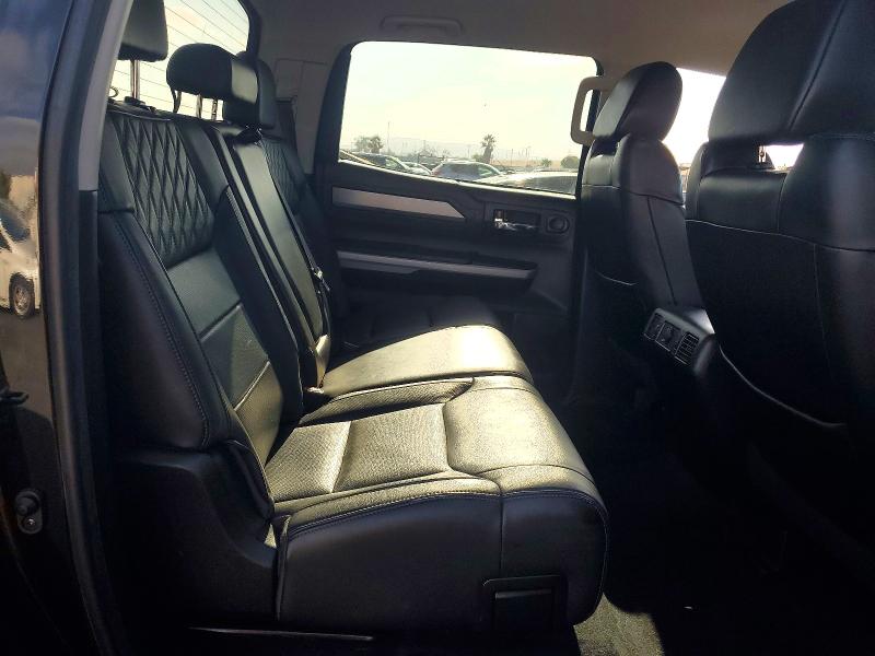 63768296 :رقم المزاد ، 5TFAY5F15MX011616 vin ، 2021 Toyota Tundra مزاد بيع