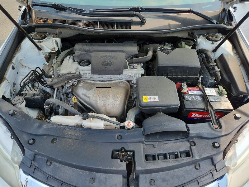 64493176 :رقم المزاد ، 4T1BF1FK4HU272640 vin ، 2017 Toyota Camry مزاد بيع