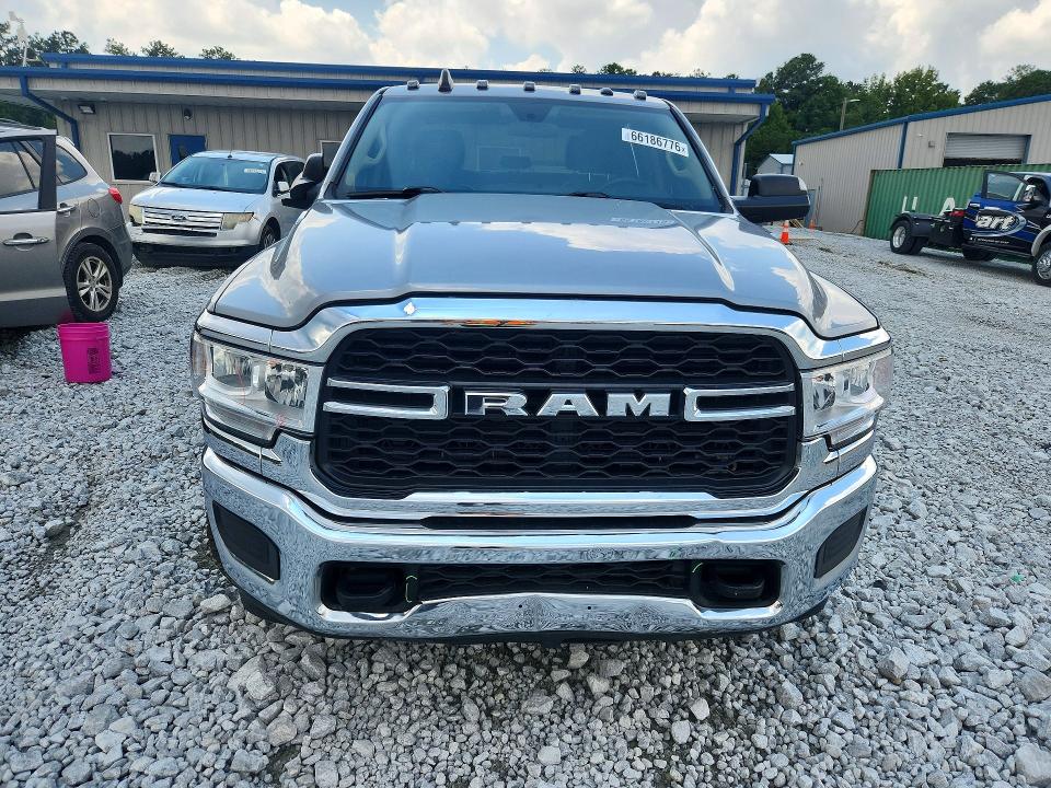 66186776 :رقم المزاد ، 3C6UR5CL6LG268830 vin ، 2020 Ram 2500 مزاد بيع