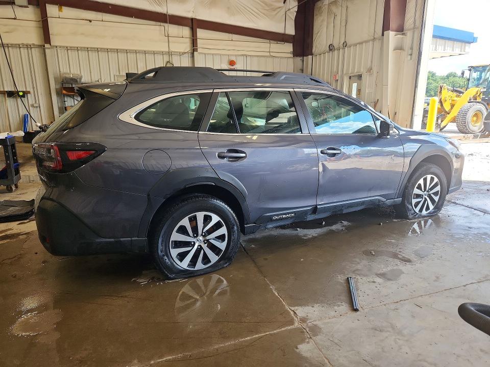 63533326 :رقم المزاد ، 4S4BTAAC6P3105371 vin ، 2023 Subaru Outback مزاد بيع