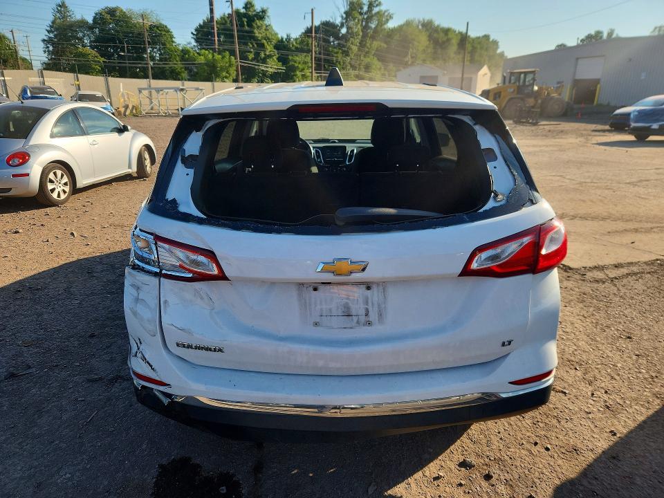 2018 Chevrolet Equinox მანქანა იყიდება აუქციონზე, vin: 2GNAXJEV4J6232966, აუქციონის ნომერი: 65279276