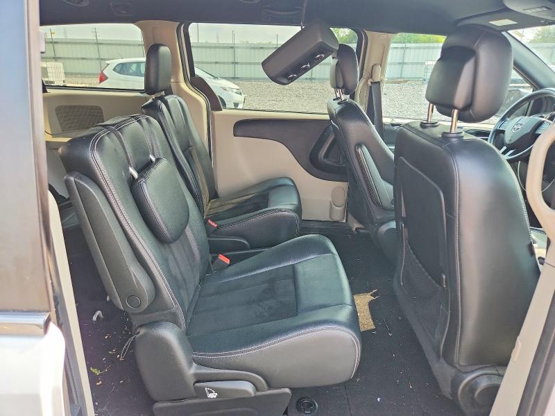 64718156 :رقم المزاد ، 2C4RDGCG2HR600226 vin ، 2017 Dodge Grand Caravan مزاد بيع