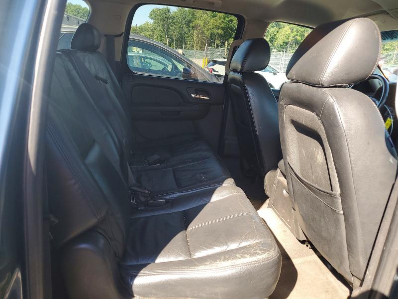 2010 Chevrolet Suburban მანქანა იყიდება აუქციონზე, vin: 1GNUKHE31AR212312, აუქციონის ნომერი: 63375016