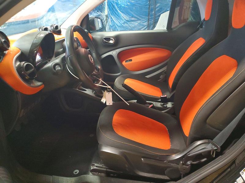 64377416 :رقم المزاد ، WMEFJ5DA2GK045951 vin ، 2016 Smart Fortwo مزاد بيع