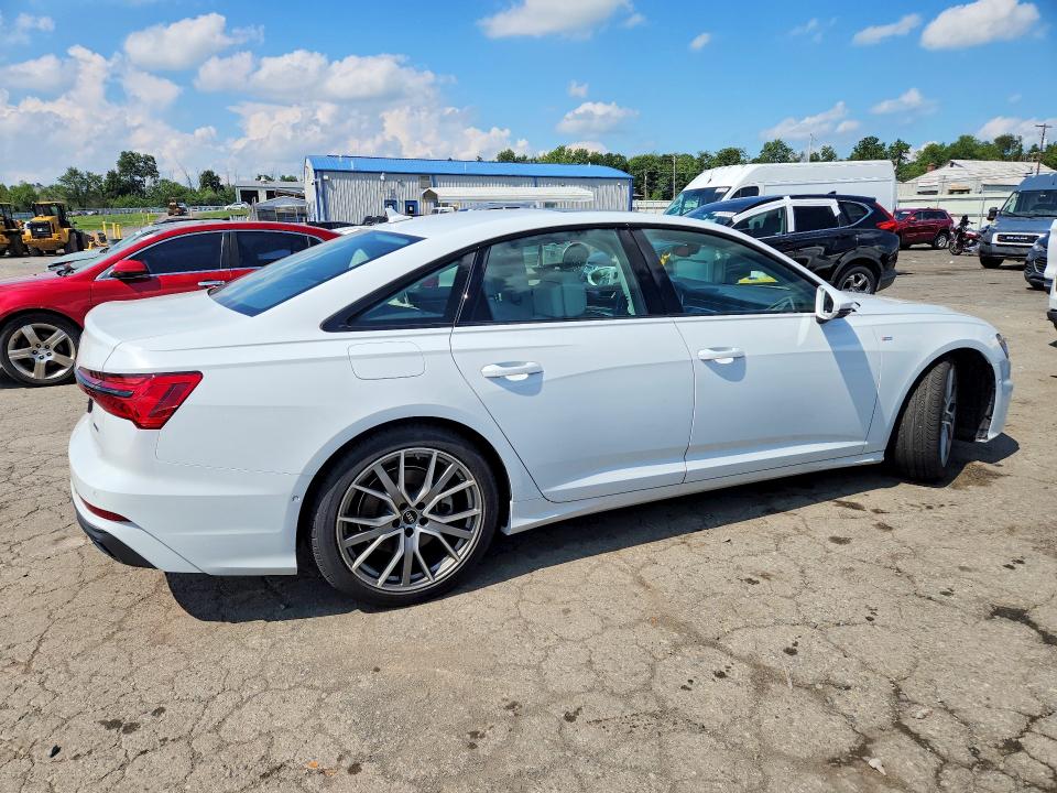 2022 Audi A6 მანქანა იყიდება აუქციონზე, vin: WAUL2BF24NN046031, აუქციონის ნომერი: 64059616