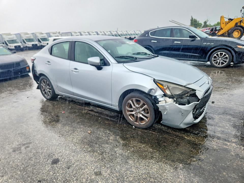 Продаж на аукціоні авто 2019 Toyota Yaris, vin: 3MYDLBYVXKY517594, номер лоту: 64432676