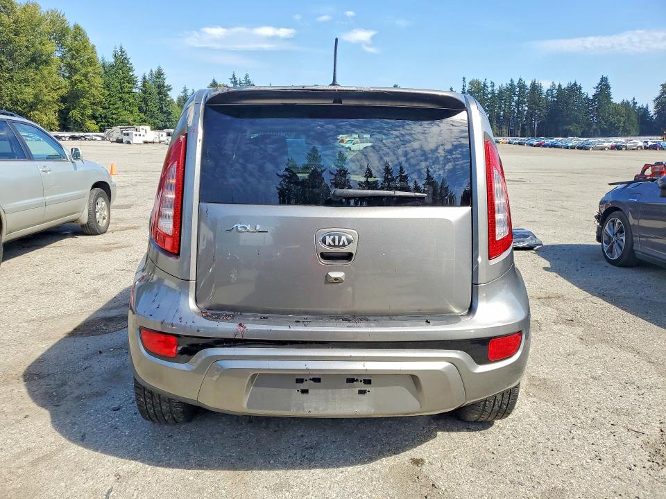 66848146 :رقم المزاد ، KNDJT2A66D7599915 vin ، 2013 Kia Soul مزاد بيع