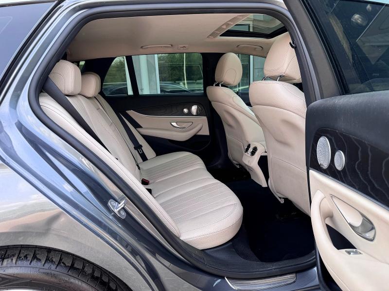 65158846 :رقم المزاد ، WDDZH6GB9HA239374 vin ، 2017 Mercedes-benz E مزاد بيع