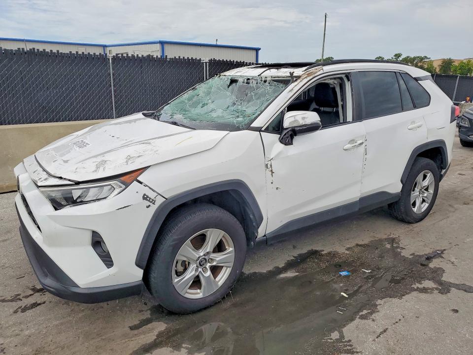 Продажа на аукционе авто 2019 Toyota Rav4, vin: 2T3W1RFV7KC015836, номер лота: 63181636