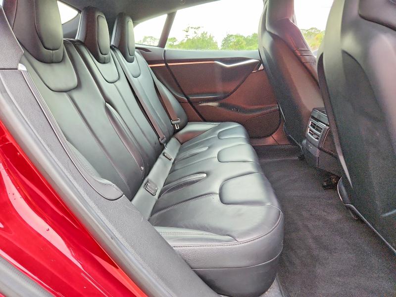 64022836 :رقم المزاد ، 5YJSA1E25GF160733 vin ، 2016 Tesla Model S مزاد بيع