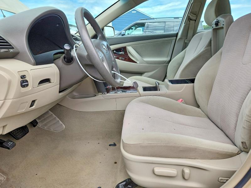 63927616 :رقم المزاد ، 4T1BF3EK1BU679898 vin ، 2011 Toyota Camry مزاد بيع