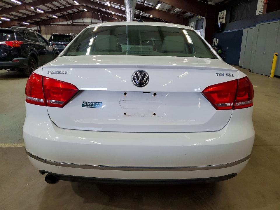 Продажа на аукционе авто 2014 Volkswagen Passat, vin: 1VWCN7A35EC031327, номер лота: 64264696
