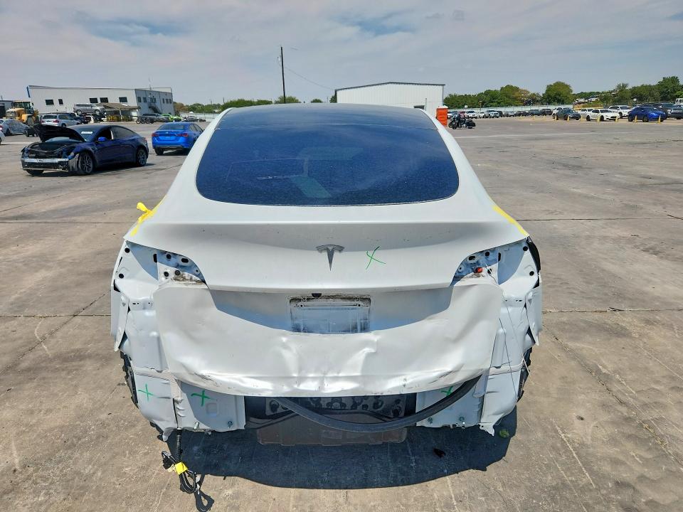 Продажа на аукционе авто 2025 Tesla Model Y, vin: 7SAYGDED1SA378818, номер лота: 66778366