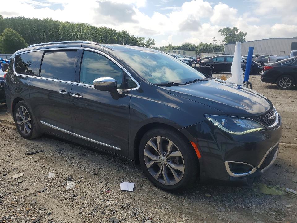 63842886 :رقم المزاد ، 2C4RC1GGXHR544384 vin ، 2017 Chrysler Pacifica مزاد بيع