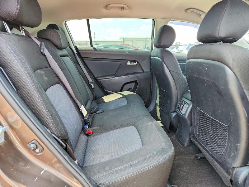 63114966 :رقم المزاد ، KNDPB3AC2F7696122 vin ، 2015 Kia Sportage مزاد بيع