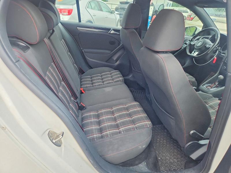 2014 Volkswagen Gti მანქანა იყიდება აუქციონზე, vin: WVWHD7AJ3EW007410, აუქციონის ნომერი: 64754996
