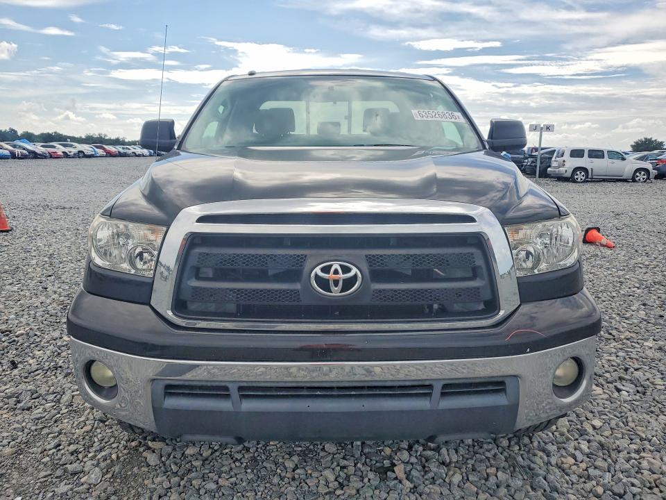 63526836 :رقم المزاد ، 5TFRY5F13BX102609 vin ، 2011 Toyota Tundra مزاد بيع